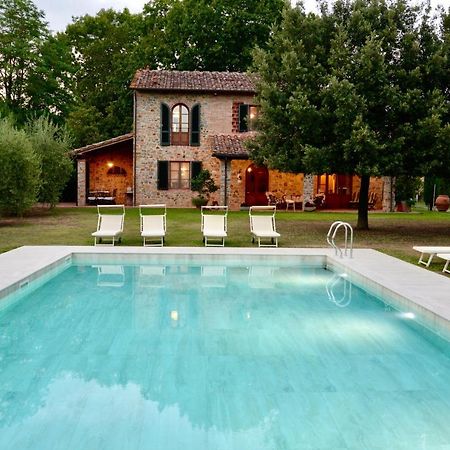Borgo Ai Lecci Guest House Orentano Exterior photo