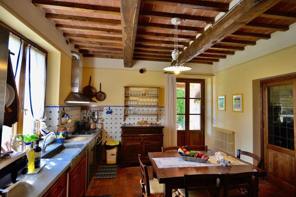 Borgo Ai Lecci Guest House Orentano Exterior photo